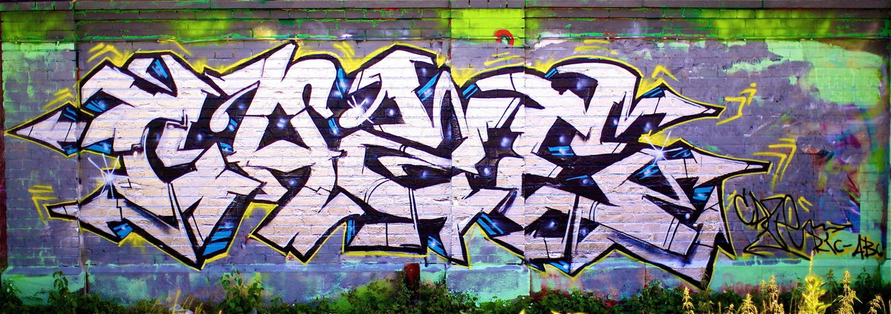 Graffiti Wall - Photo by CAZEricabc (2015)