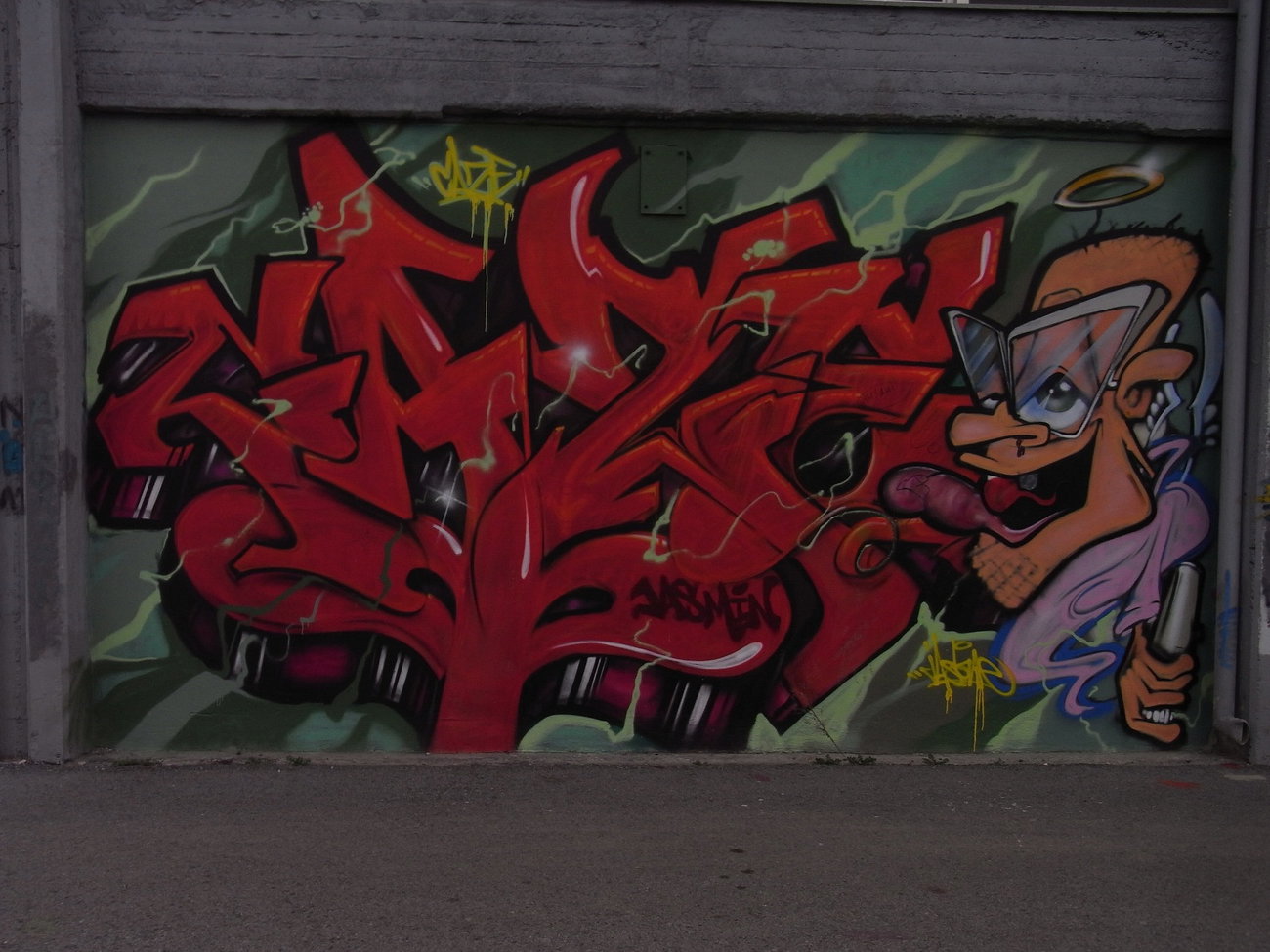 Graffiti Wall - Photo by CAZEricabc (2010)