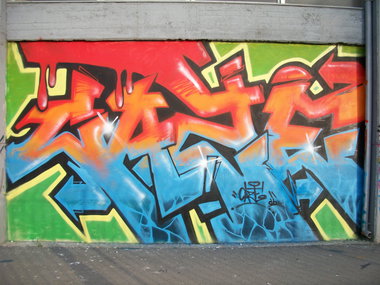 Graffiti Wall in Thessaloniki kalamaria - Photo by CAZEricabc (2010)
