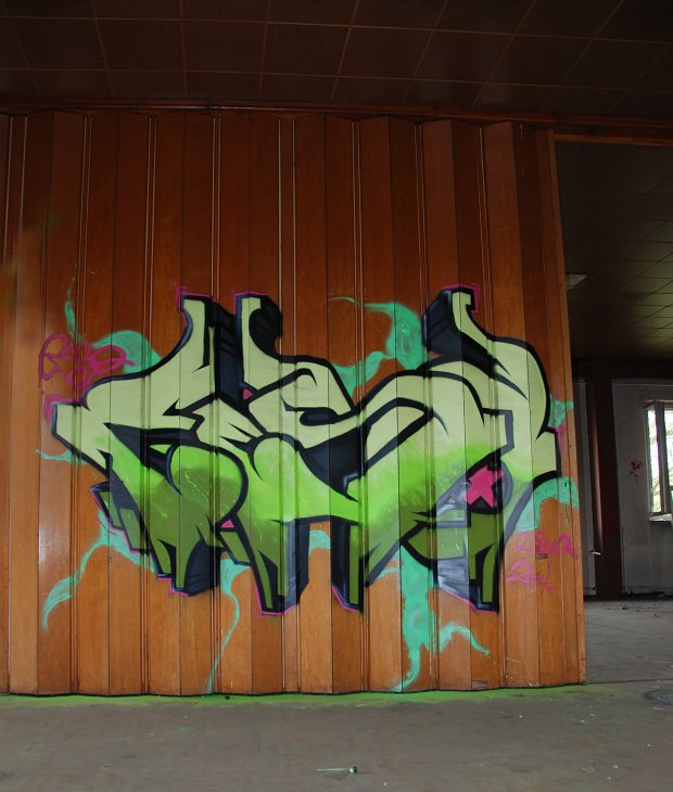 Graffiti Wall in Frankfurt (Oder) - Photo by CESOone - sketch, draw, paint (2014)