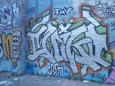 Graffiti Wall in Braunschweig - Photo by CHIKKSN - chikksn, braunschweig (2007)