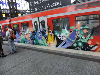 Graffiti Train in Hamburg - Photo by COLLECTOR - Agend, Hamburg (2012)