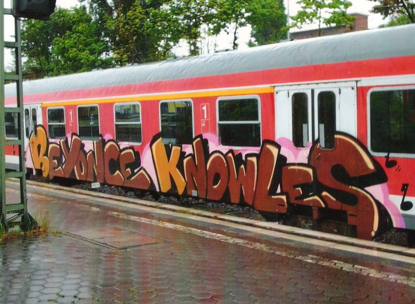 Graffiti Train in Hamburg - Photo by COLLECTOR - BK, Hamburg, Beyonce