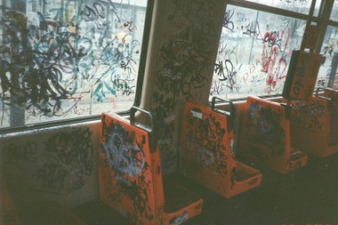 Graffiti Bombing in Brunswick - Photo by COLLECTOR - Tram, Straßenbahn, Tags (1996)