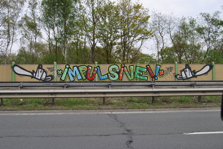 Graffiti Bombing in Oldenburg - Photo by COLLECTOR - Chainsaw, Kettensäge, Impulsive (2010)