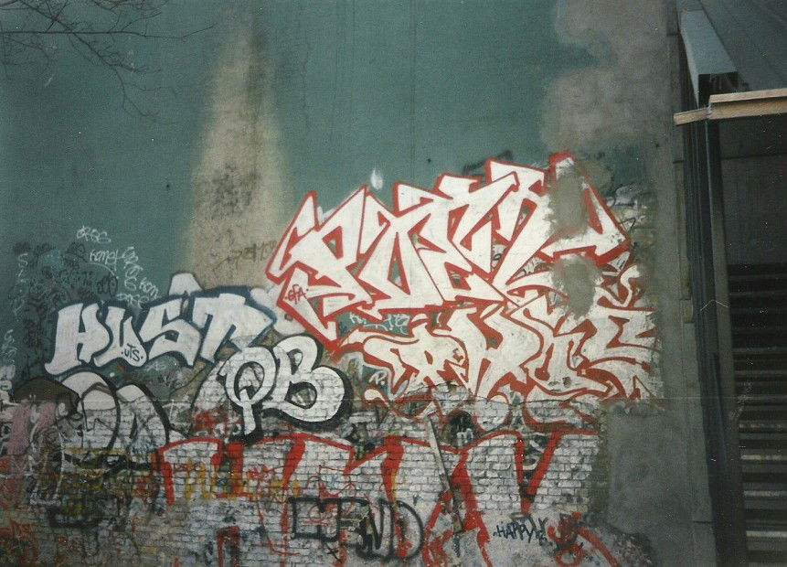 Graffiti Bombing in Berlin - Photo by COLLECTOR - Poet, Phos, Hulk