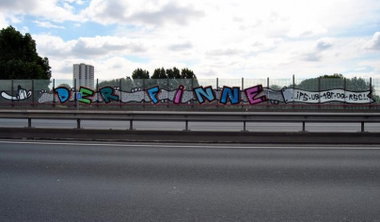 Graffiti Bombing in Brunswick - Photo by COLLECTOR - Der, Finne, Finne (2010)