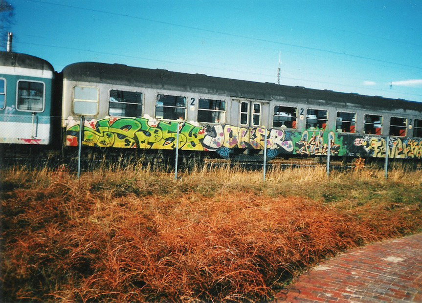 Graffiti Train - Photo by COLLECTOR (1998)