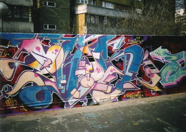 Graffiti Wall in Berlin - Photo by COLLECTOR - Phos, Phos4, RTZ (1996)