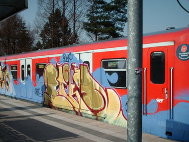 Graffiti Train in Hamburg - Photo by COLLECTOR - Bakon, DMA, Hamburg (2007)