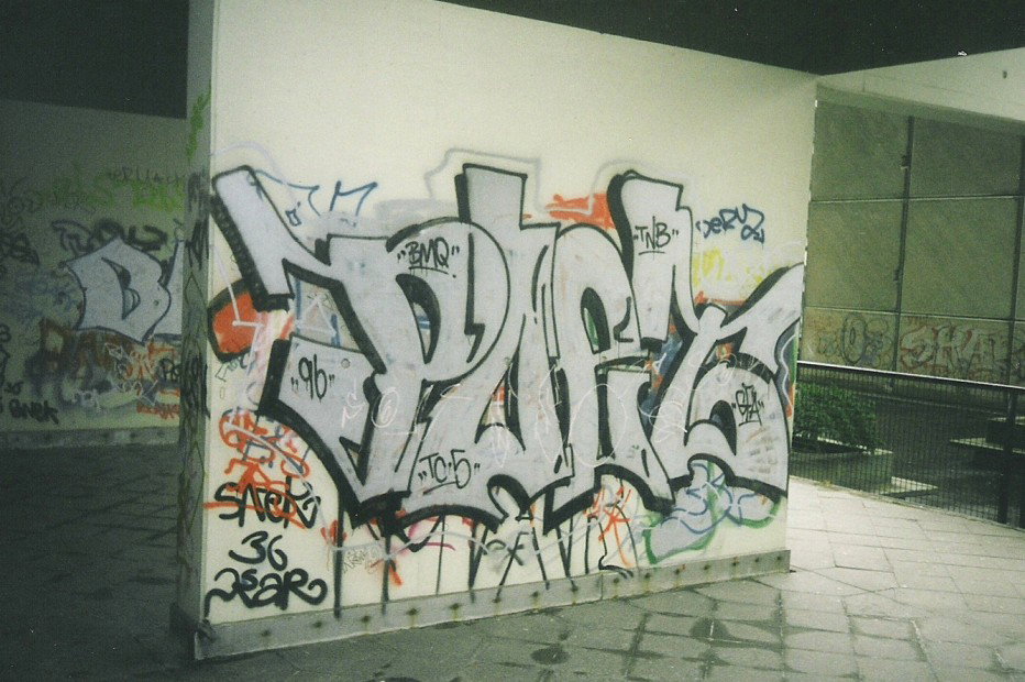 Graffiti Bombing in Berlin - Photo by COLLECTOR - Poet, BMQ, TNB (1996)