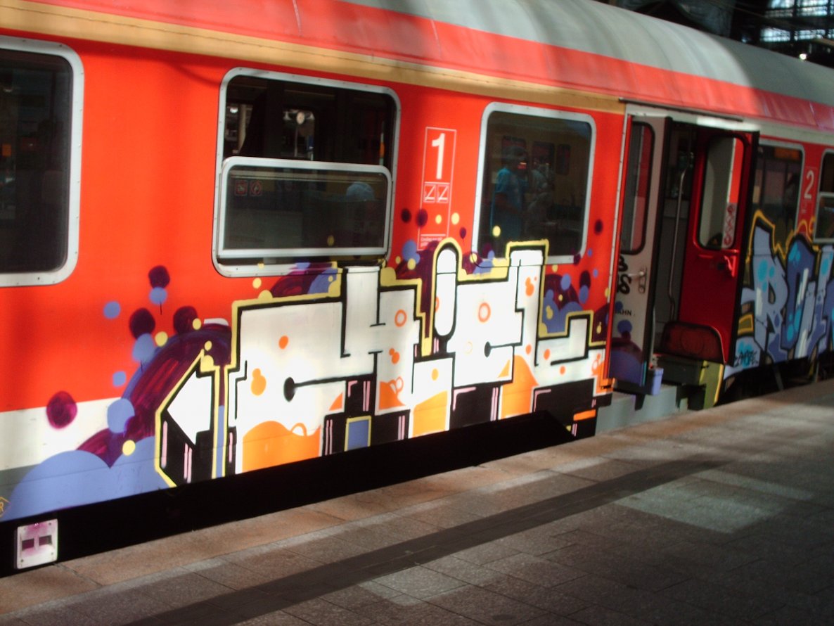 Graffiti Wall in Hamburg - Photo by COLLECTOR - Chick, Hamburg (2011)