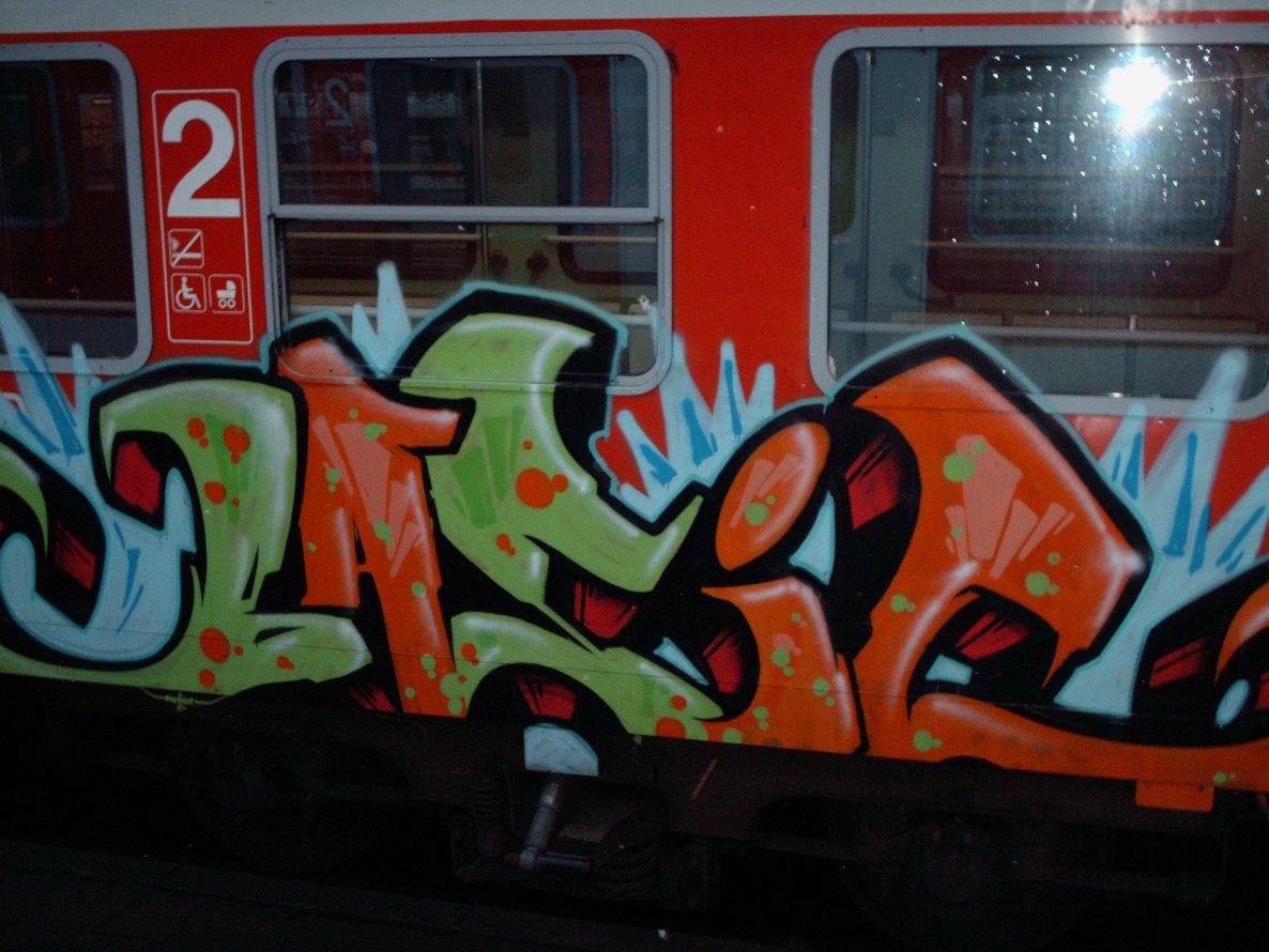 Graffiti Train in Hamburg - Photo by COLLECTOR - Basic, Hamburg (2007)