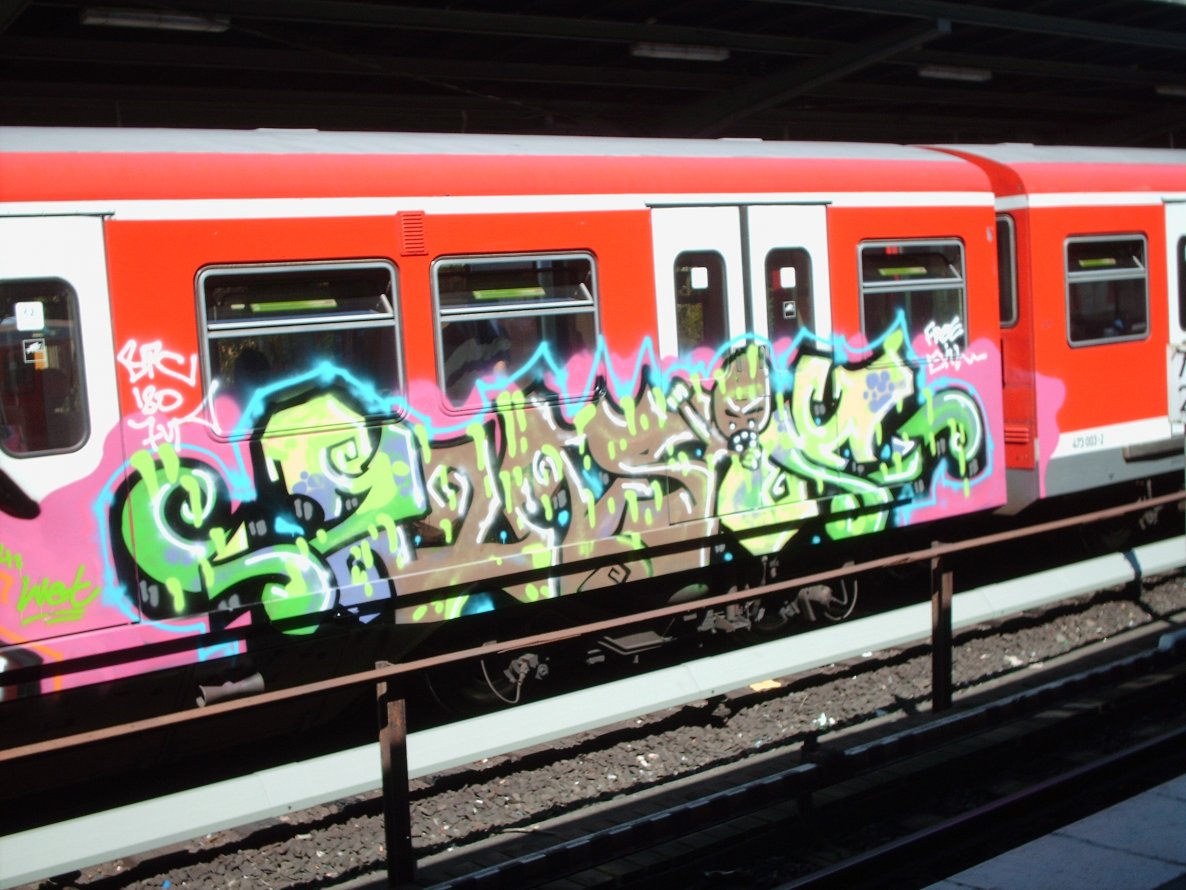 Graffiti Train in Hamburg - Photo by COLLECTOR - Jurie, BTC, 180 (2011)