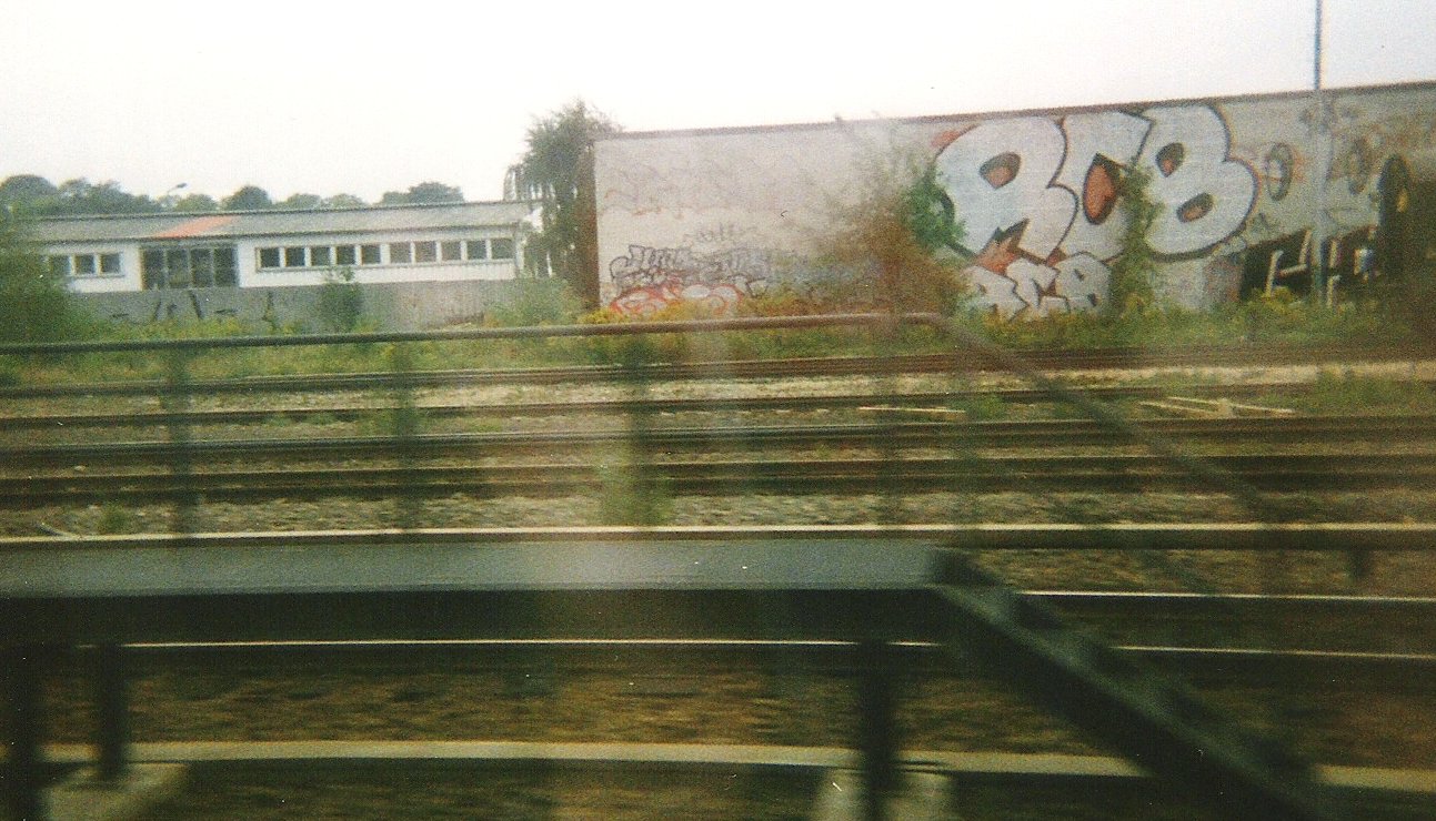 Graffiti Bombing in Berlin - Photo by COLLECTOR - RCB, Berlin