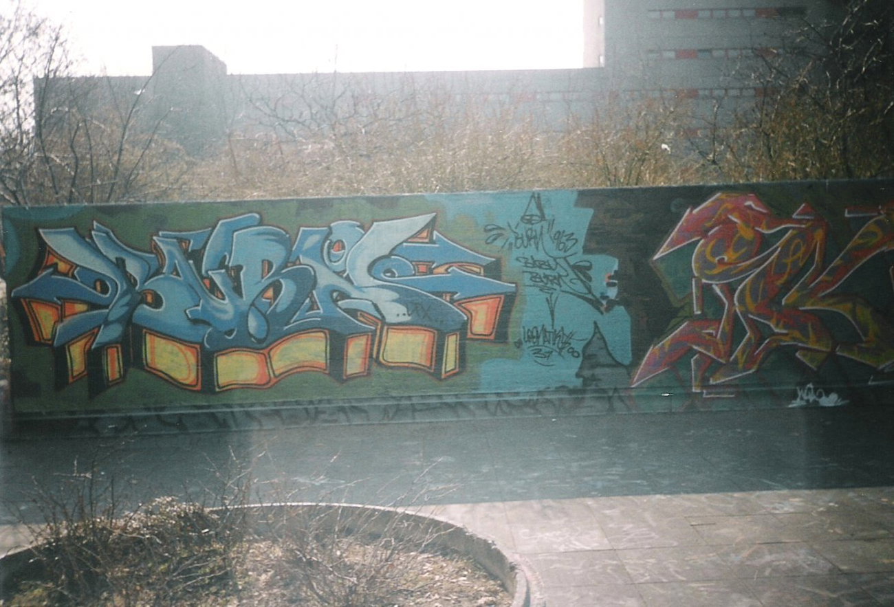 Graffiti Wall in Berlin - Photo by COLLECTOR - Burn, Berlin (1996)