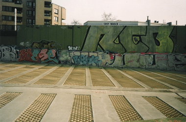 Graffiti Bombing in Berlin - Photo by COLLECTOR - RCB, Wesp, GHS