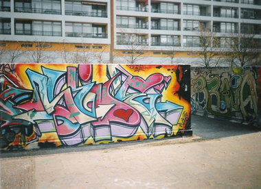 Graffiti Wall in Berlin - Photo by COLLECTOR - Bside, Side, GFA (1996)
