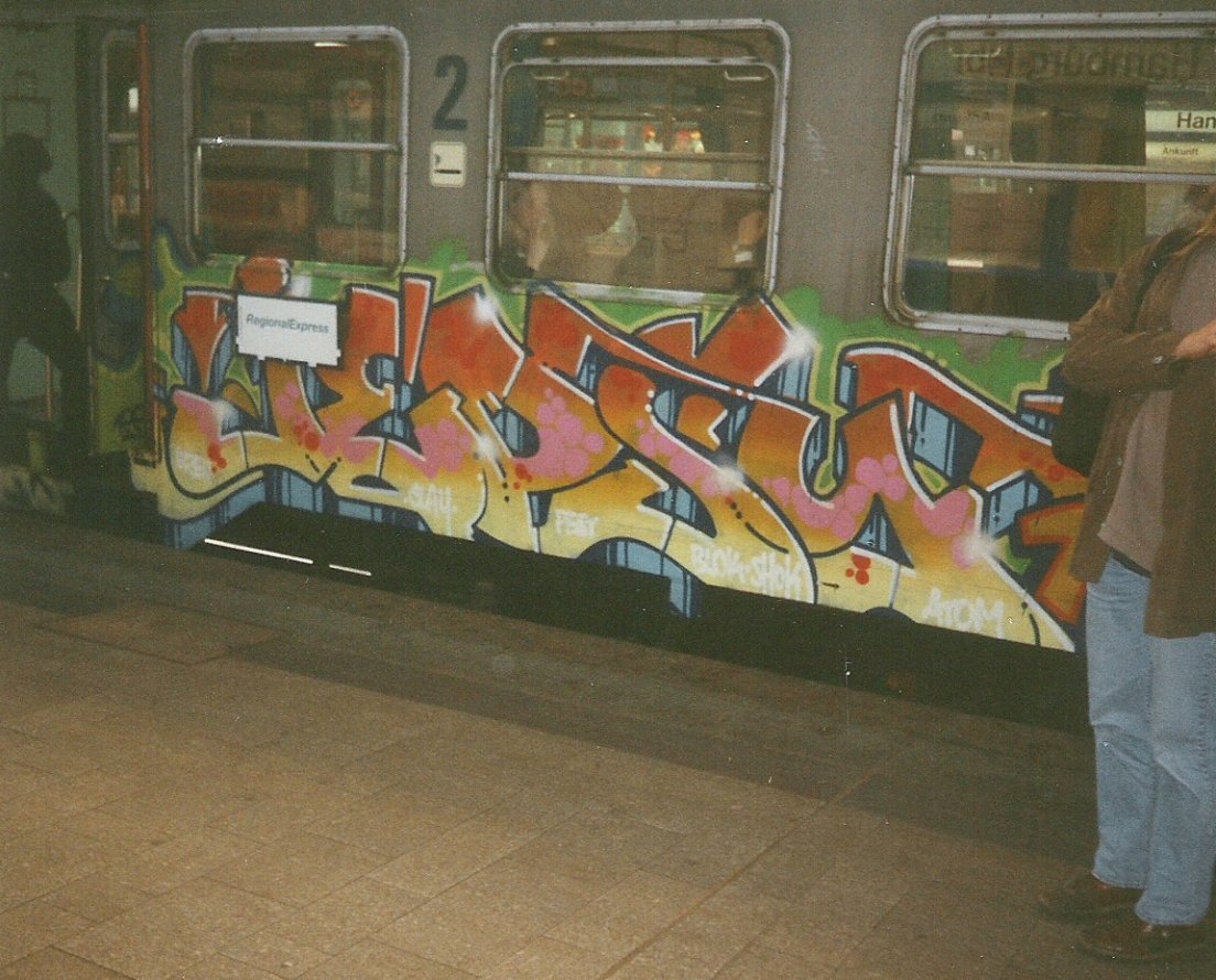 Graffiti Train in Hamburg - Photo by COLLECTOR - Jepsy, TRD, Hamburg (1996)