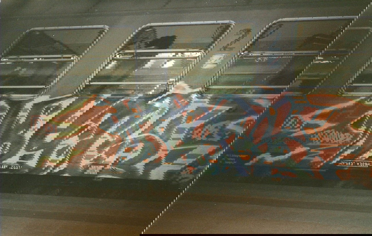 Graffiti Train in Hamburg - Photo by COLLECTOR - Kyte, WES, Hamburg (1995)