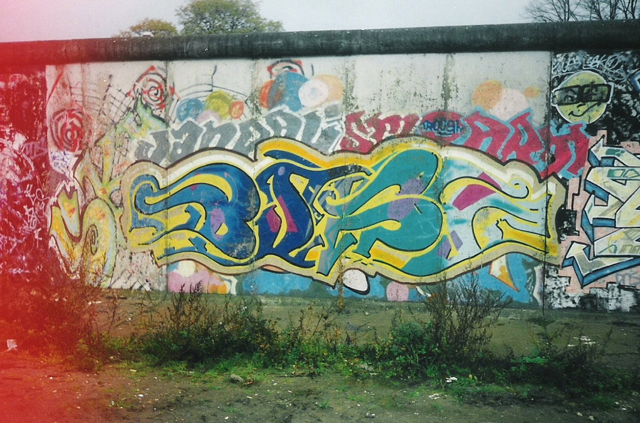 Graffiti Wall in Berlin - Photo by COLLECTOR - Busi, Berlin