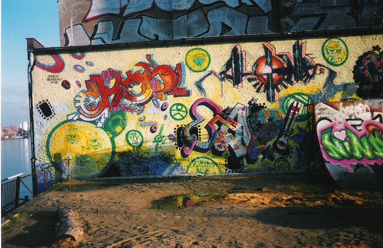 Graffiti Wall in Berlin - Photo by COLLECTOR - Cros, Alone, Berlin