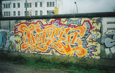 Graffiti Wall in Berlin - Photo by COLLECTOR - Doreen, Berlin (1998)