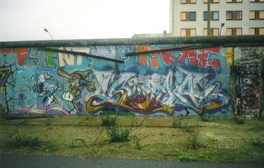 Graffiti Wall in Berlin - Photo by COLLECTOR - Shek, Koma, Berlin