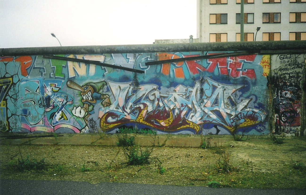 Graffiti Wall in Berlin - Photo by COLLECTOR - Shek, Koma, Berlin