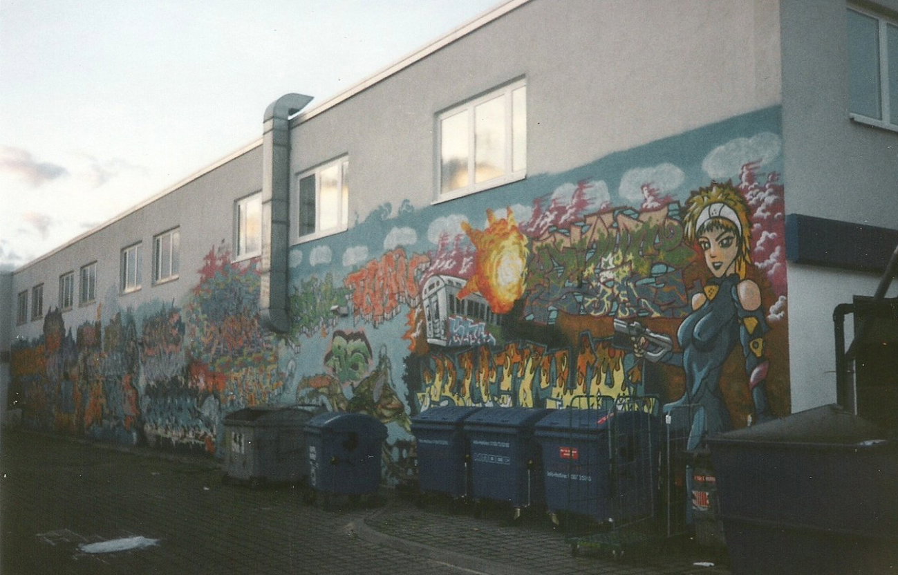 Graffiti Wall in Berlin - Photo by COLLECTOR (1995)
