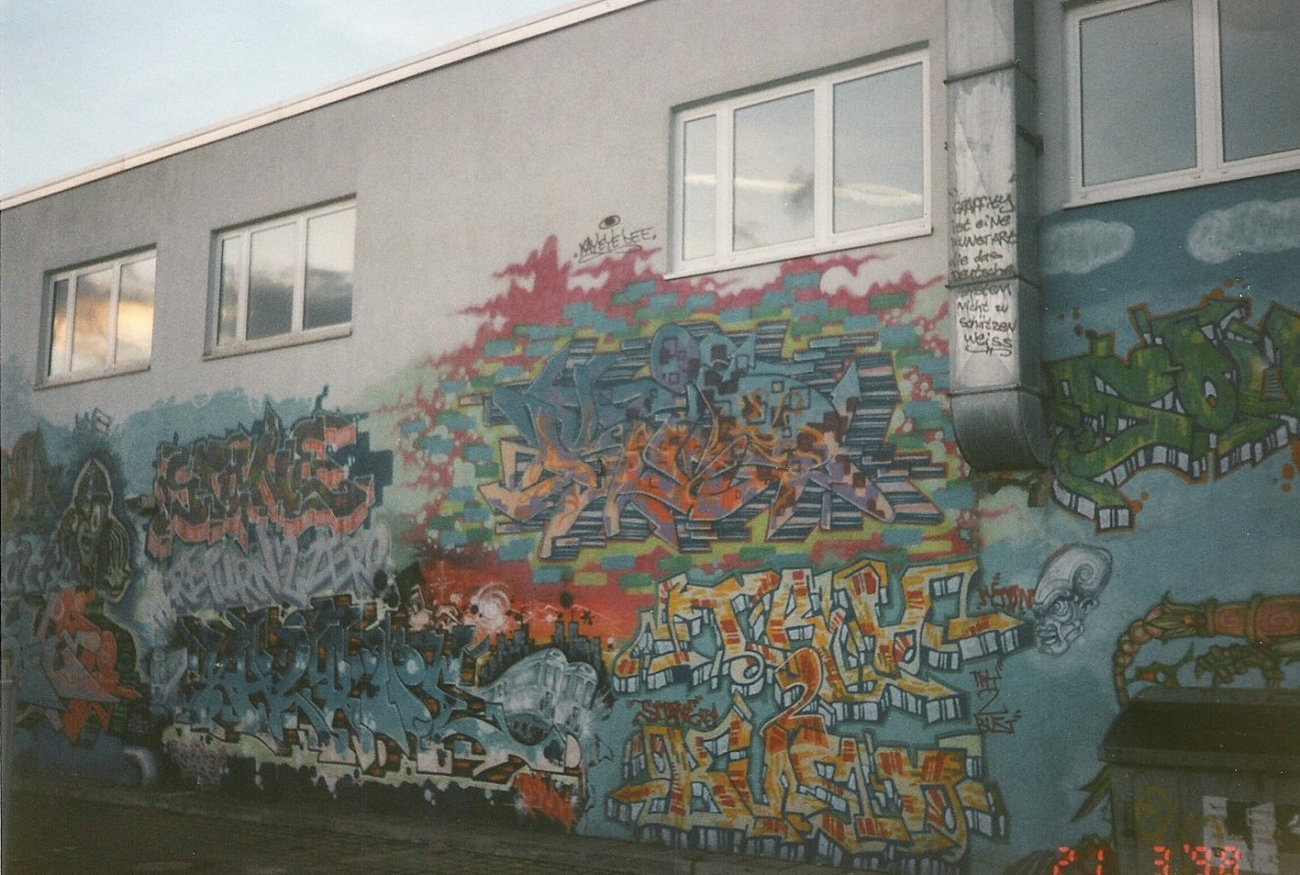 Graffiti Wall in Berlin - Photo by COLLECTOR - Kid, Kacaoe, Stone (1995)