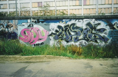 Graffiti Wall in Berlin - Photo by COLLECTOR - Opus, Berlin