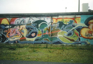 Graffiti Wall in Berlin - Photo by COLLECTOR - Phos, Phos4, RTZ