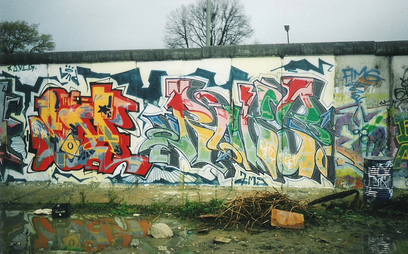Graffiti Wall in Berlin - Photo by COLLECTOR - Soap, Roks, BND (1998)