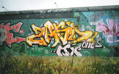 Graffiti Wall in Berlin - Photo by COLLECTOR - Zasd, LTX, Berlin (1997)