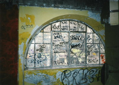 Graffiti Bombing in Berlin - Photo by COLLECTOR - 2Face, BC, Jope