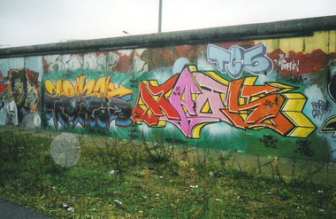 Graffiti Wall in Berlin - Photo by COLLECTOR - Zasd, LTX, Kaos