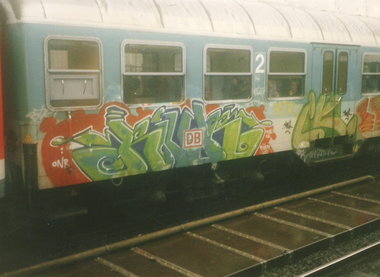Graffiti Train in Hannover - Photo by COLLECTOR - River, TCE, CK (1999)