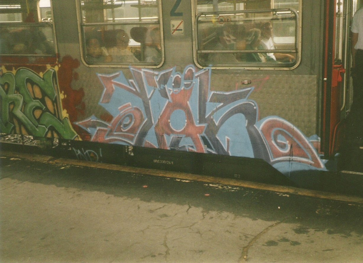 Graffiti Train in Hannover - Photo by COLLECTOR - Täk, Hannover (1999)