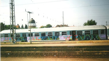 Graffiti Train in Hannover - Photo by COLLECTOR - Hate, Clean, Trains (1994)