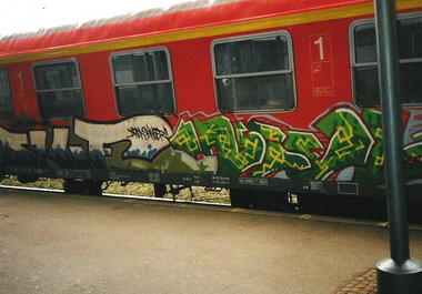 Graffiti Train in Hamburg - Photo by COLLECTOR - DKF, Siel, Hamburg (2000)