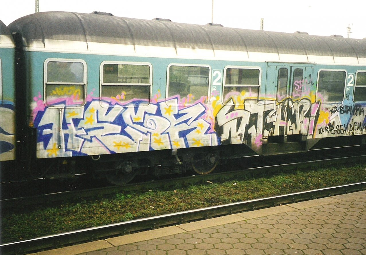 Graffiti Train in Hamburg - Photo by COLLECTOR - Heck, Stan, Hamburg (2000)