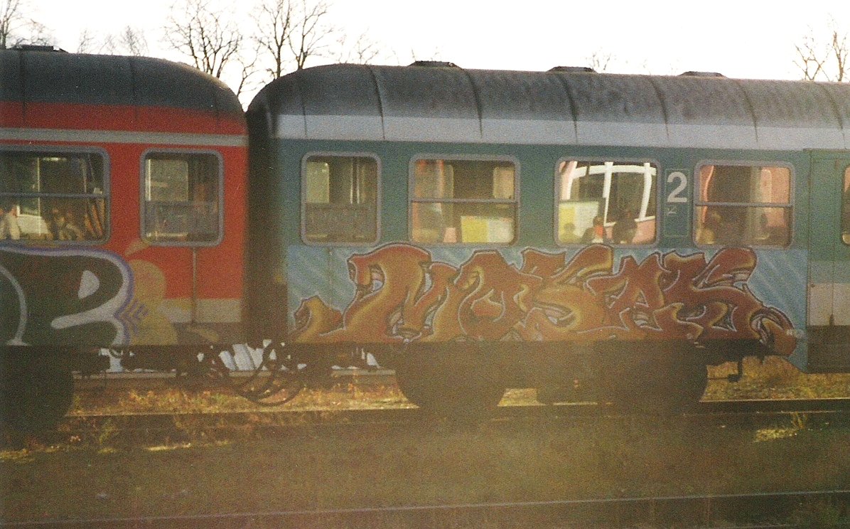 Graffiti Train in Hamburg - Photo by COLLECTOR - Moses, Hamburg (2000)