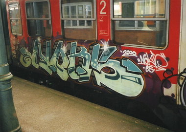 Graffiti Train in Hamburg - Photo by COLLECTOR - Noks, ES, Hamburg (2000)