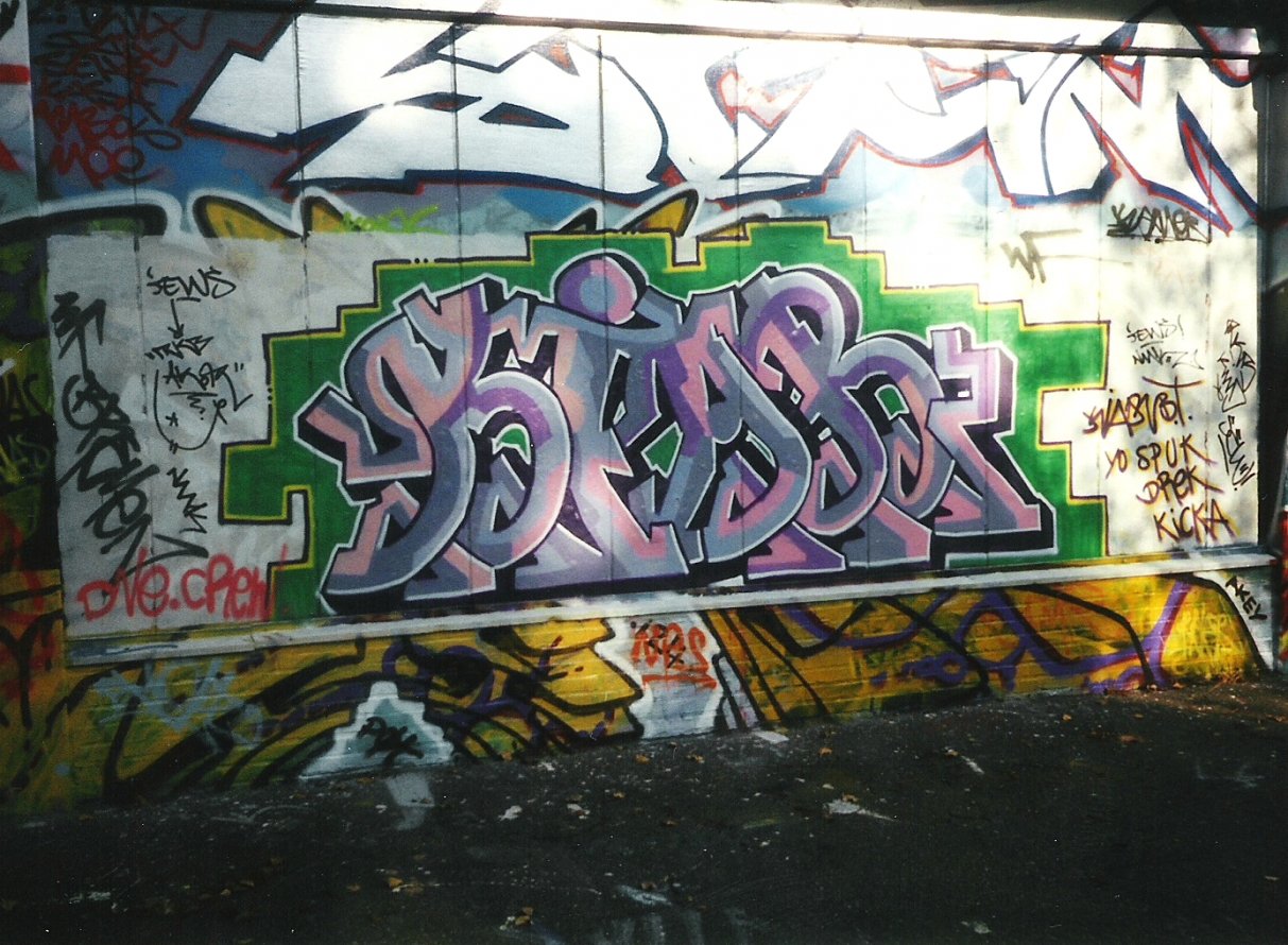 Graffiti Wall in Hamburg - Photo by COLLECTOR - Kiar, Hamburg (2000)