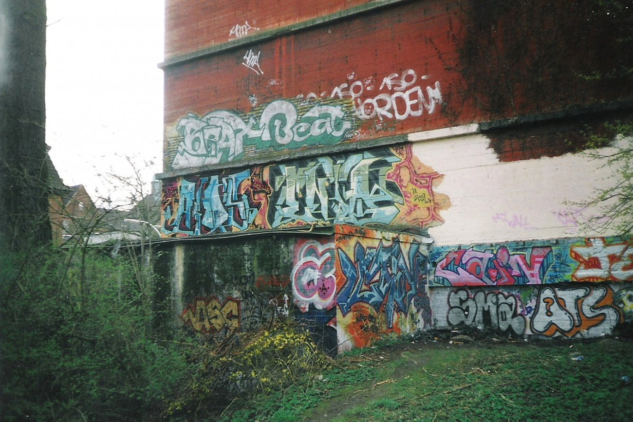 Graffiti Wall in Hamburg - Photo by COLLECTOR - Aids, Enta, Beat