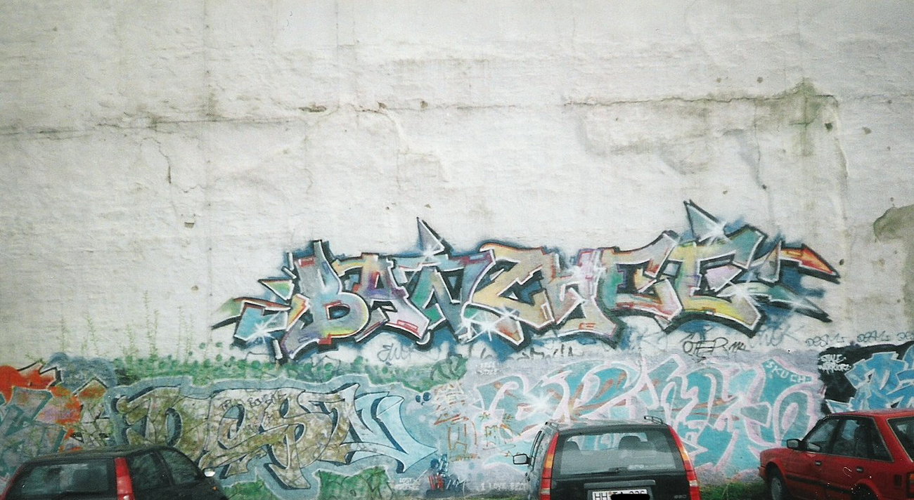 Graffiti Bombing in Hamburg - Photo by COLLECTOR - Banzhee, Hamburg