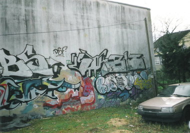 Graffiti Bombing in Hamburg - Photo by COLLECTOR - Bates, Hamburg