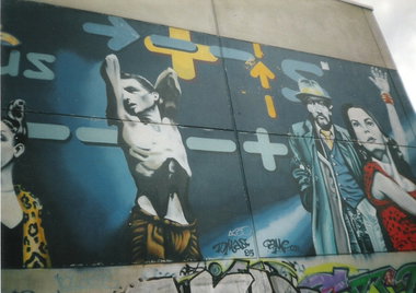 Graffiti Wall in Hamburg - Photo by COLLECTOR - Hamburg