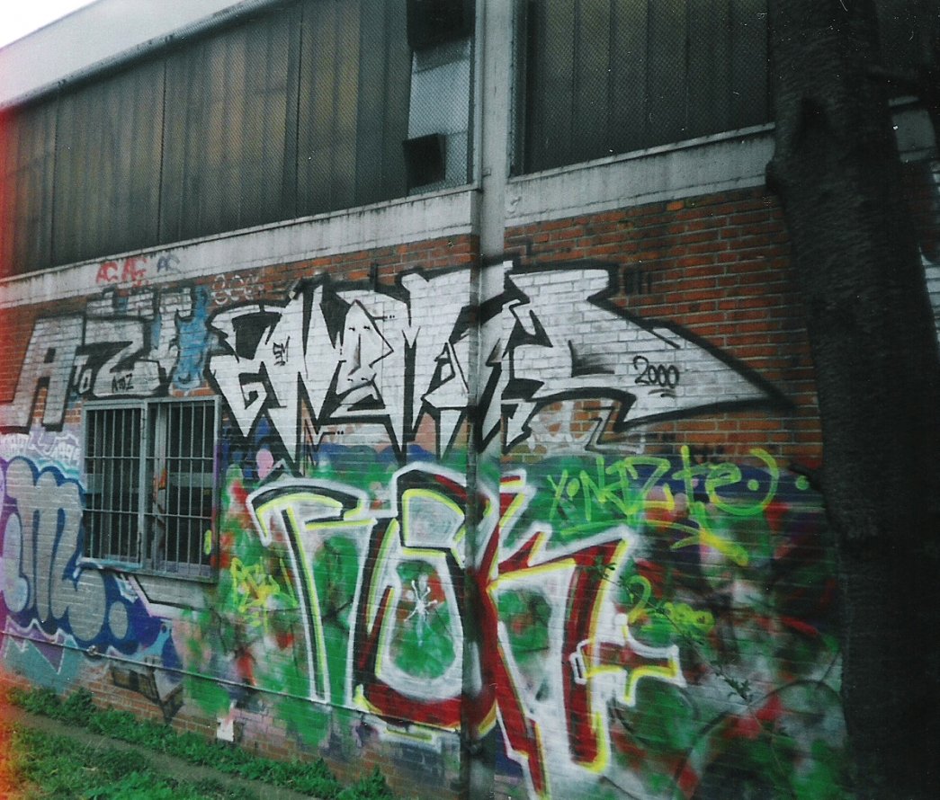Graffiti Bombing in Hamburg - Photo by COLLECTOR - Nomad, RSK, Hamburg (2000)